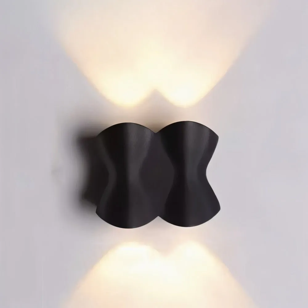 Asteri Outdoor Wall Lamp