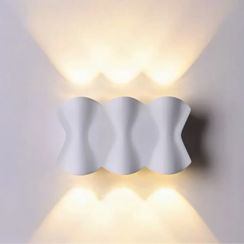 Asteri Outdoor Wall Lamp