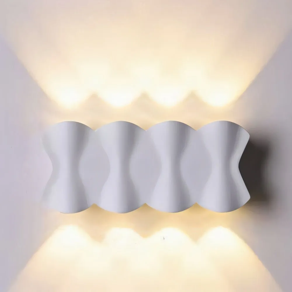 Asteri Outdoor Wall Lamp