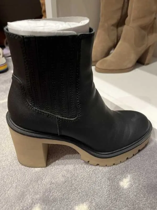 CASTER H2O BOOTIES IN BLACK LEATHER - re:vita