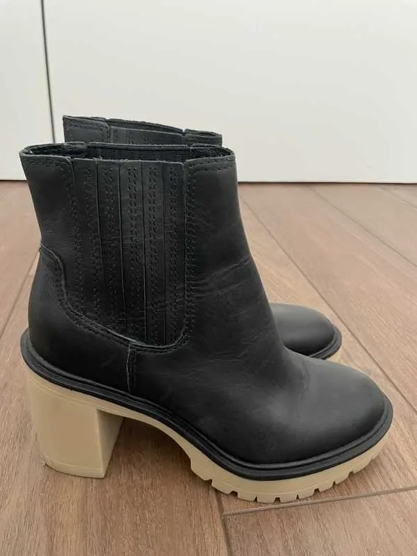 CASTER H2O BOOTIES IN BLACK LEATHER - re:vita