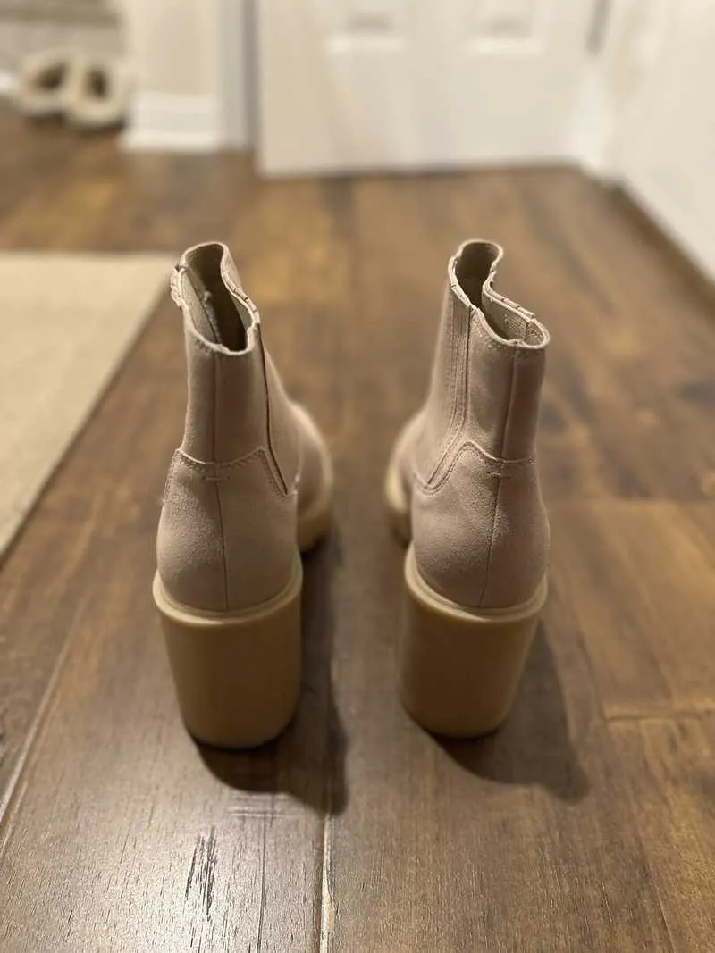 CASTER H2O WIDE BOOTIES DUNE SUEDE - re:vita