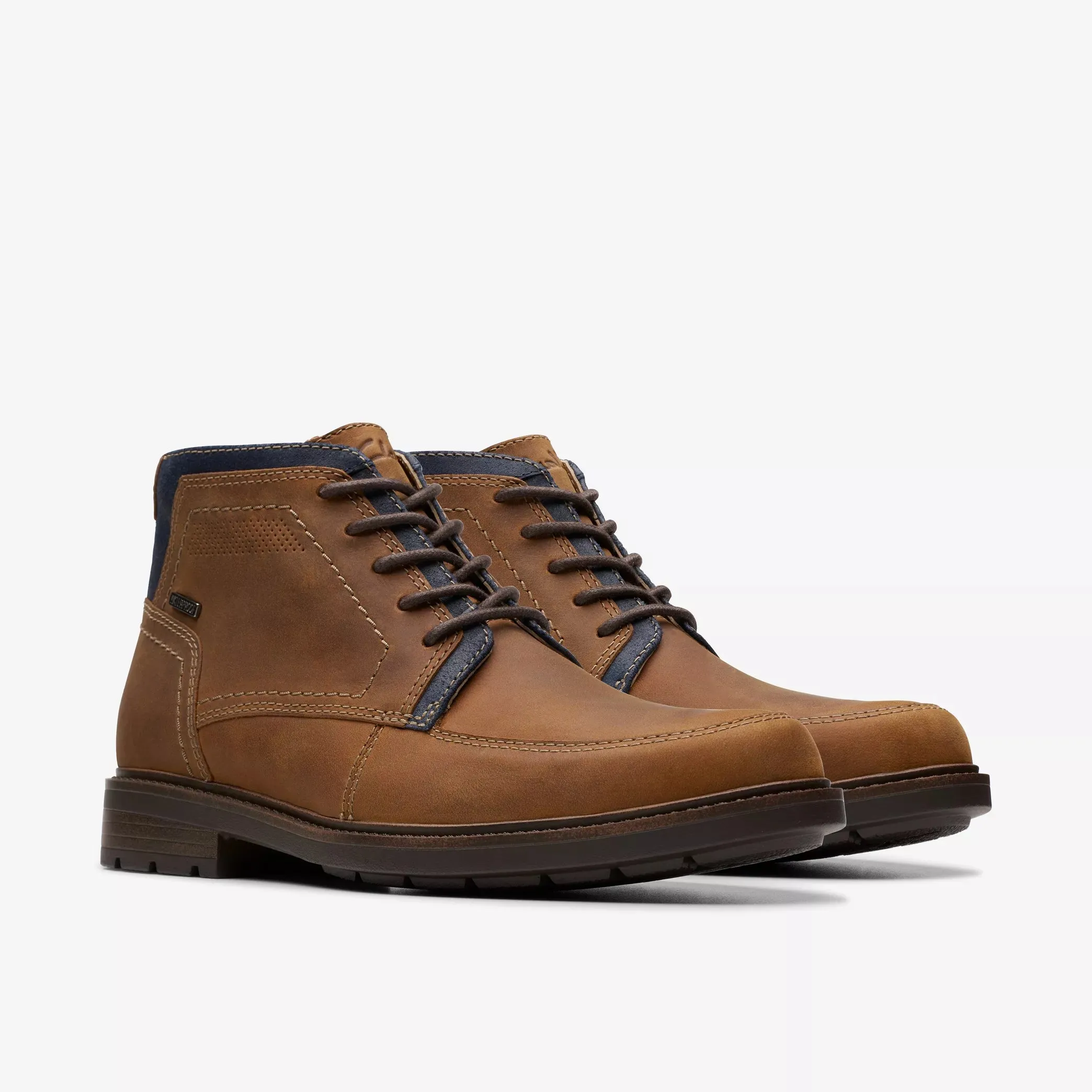 Clarks Men's Un Shire Hi WP