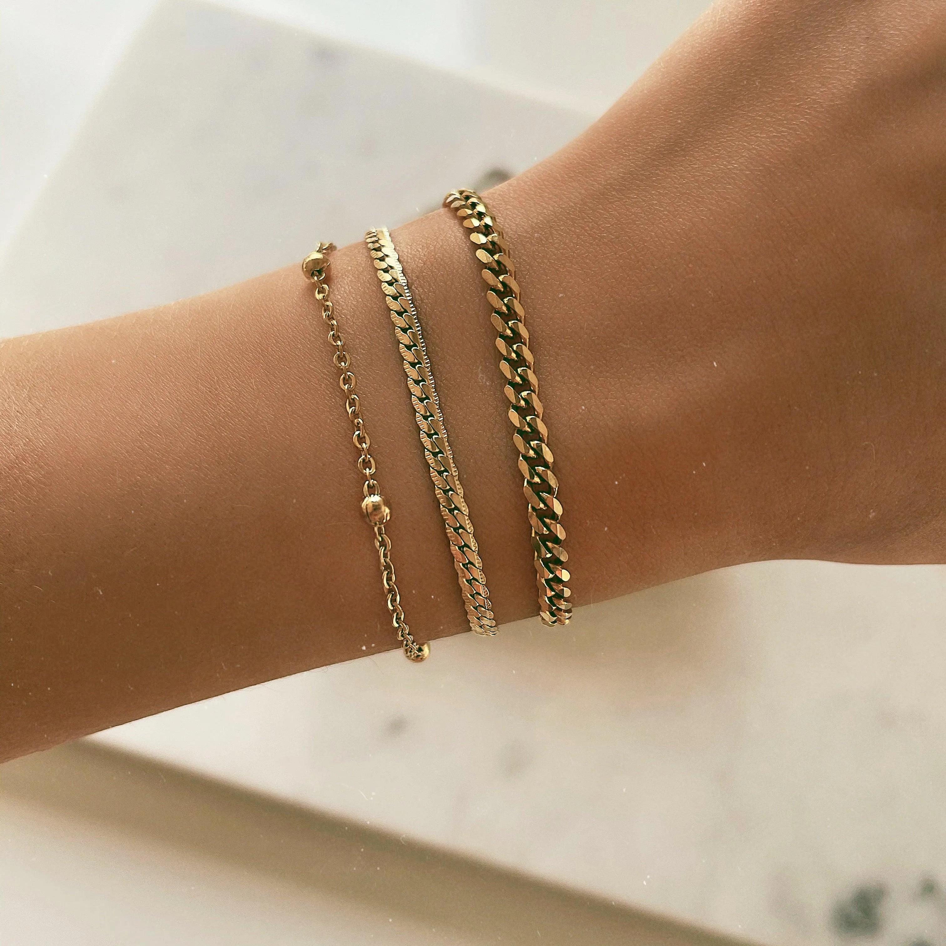 Dainty Ball Bracelet