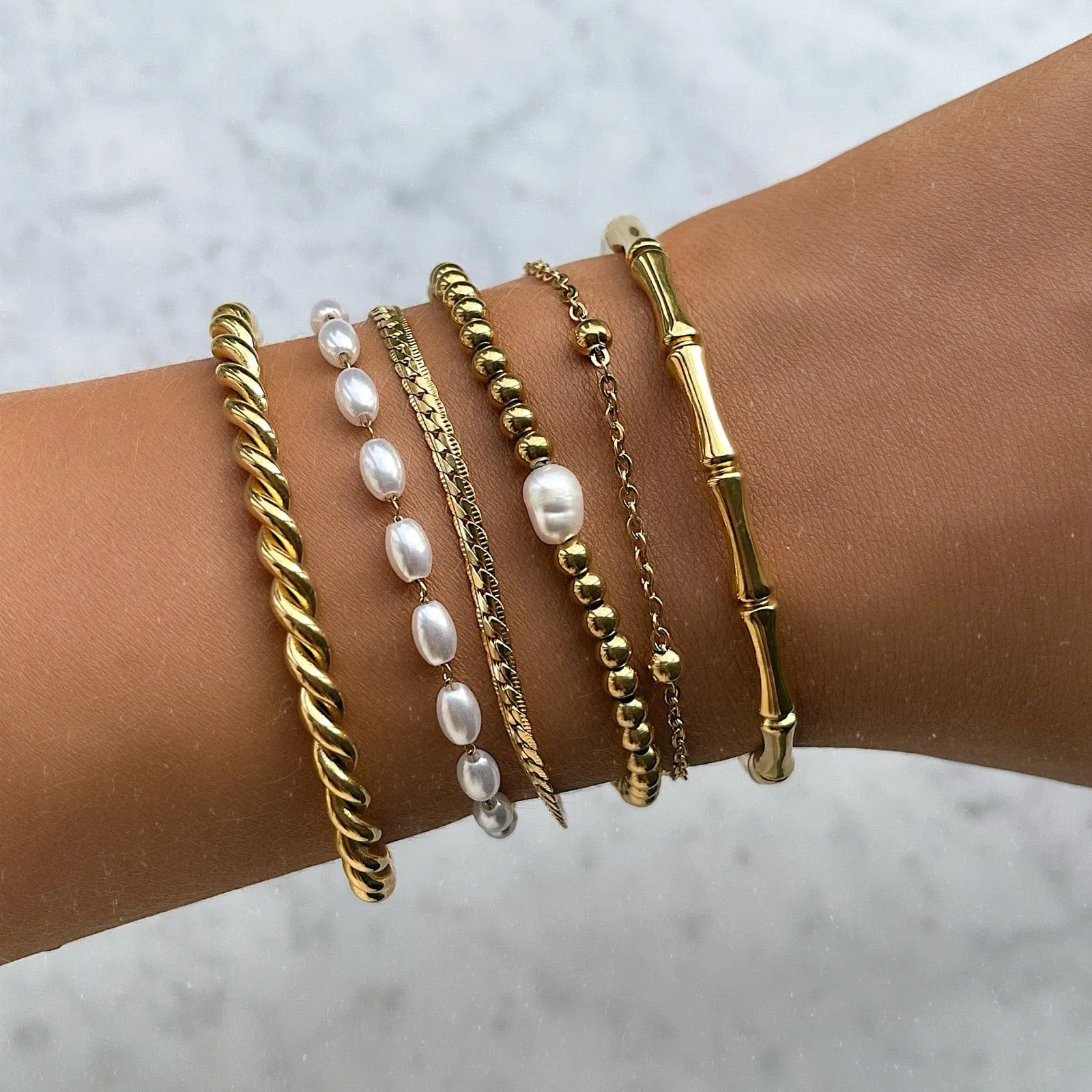 Dainty Ball Bracelet