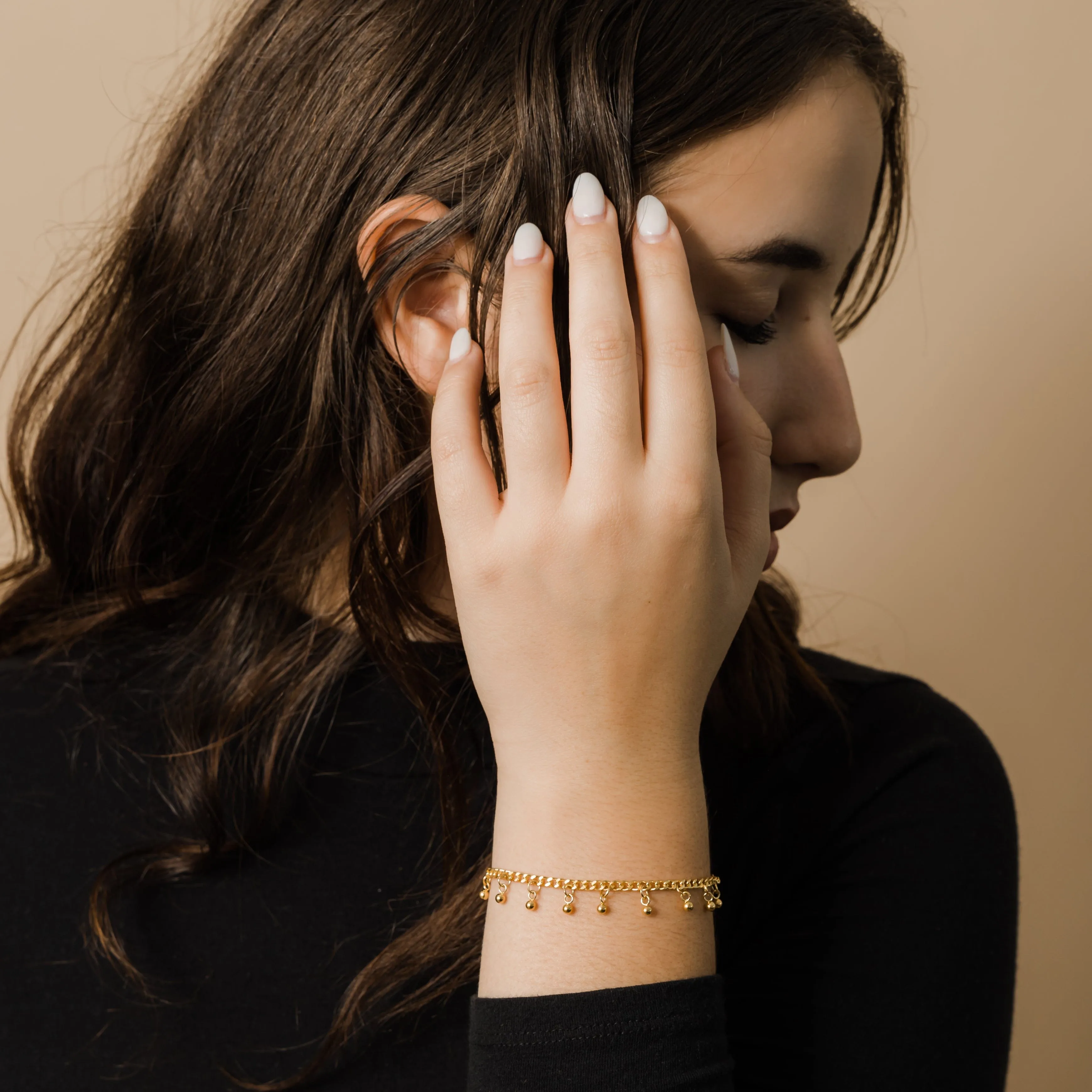 Dangling Dotted Bracelet