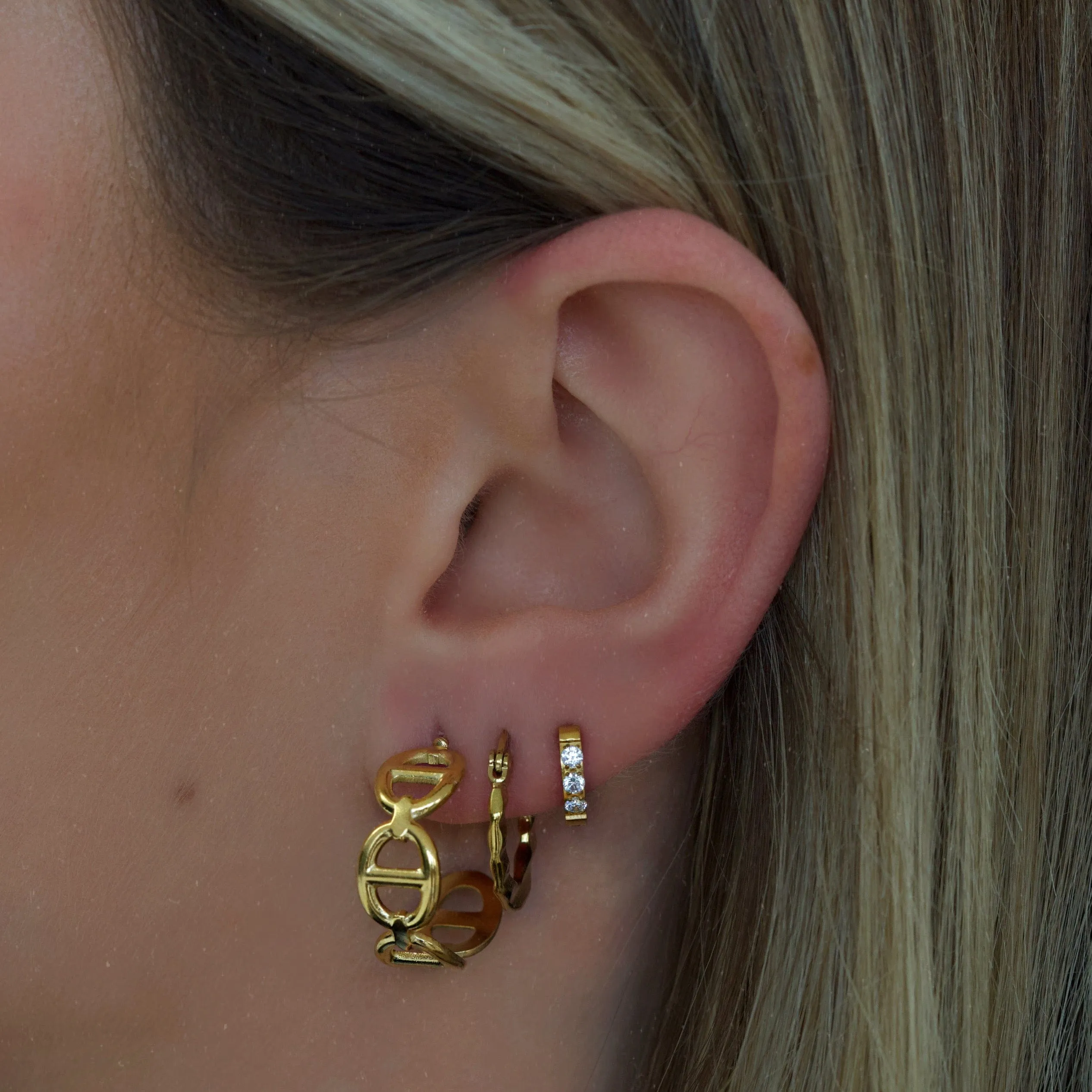 Daphne Hoop Earrings