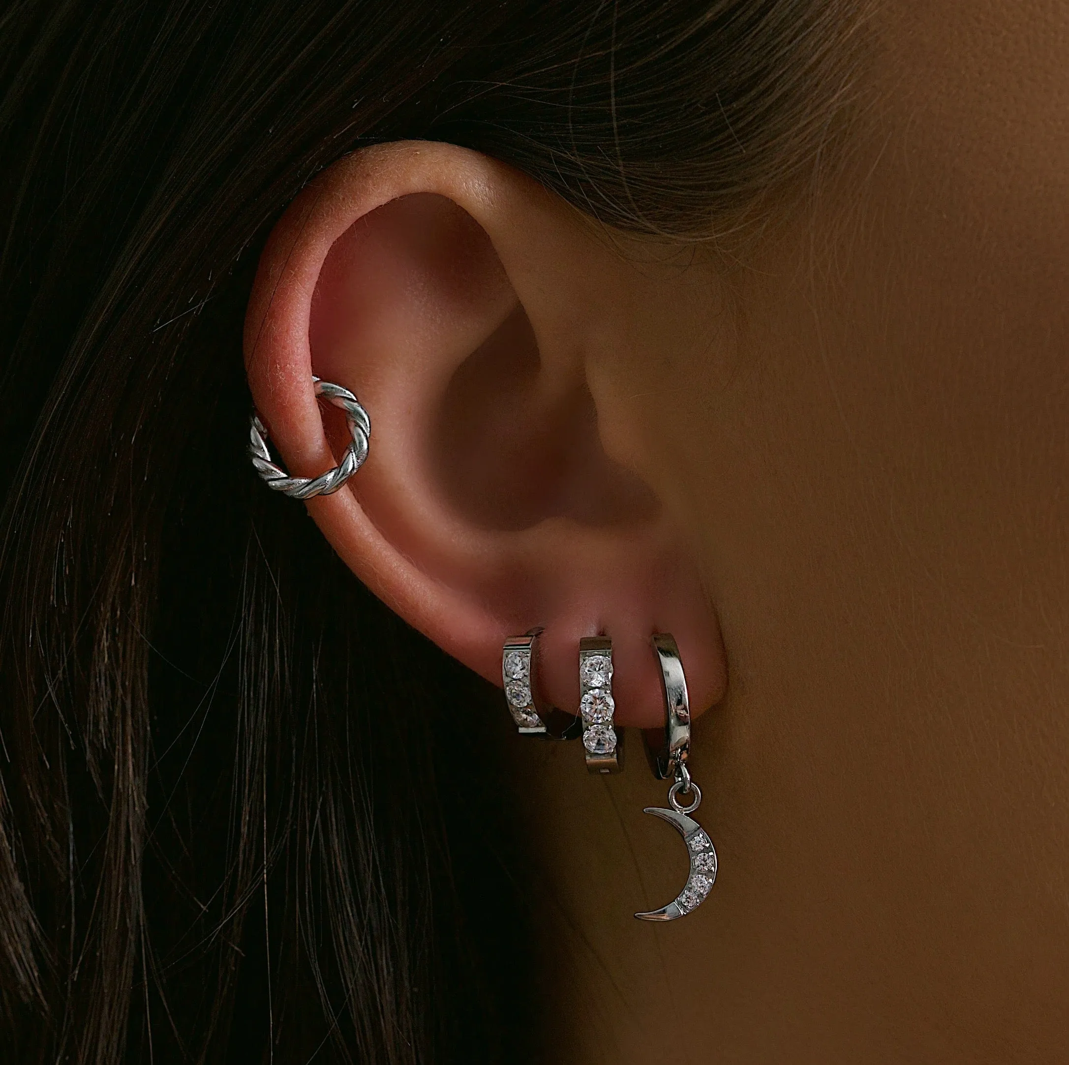 Daphne Hoop Earrings