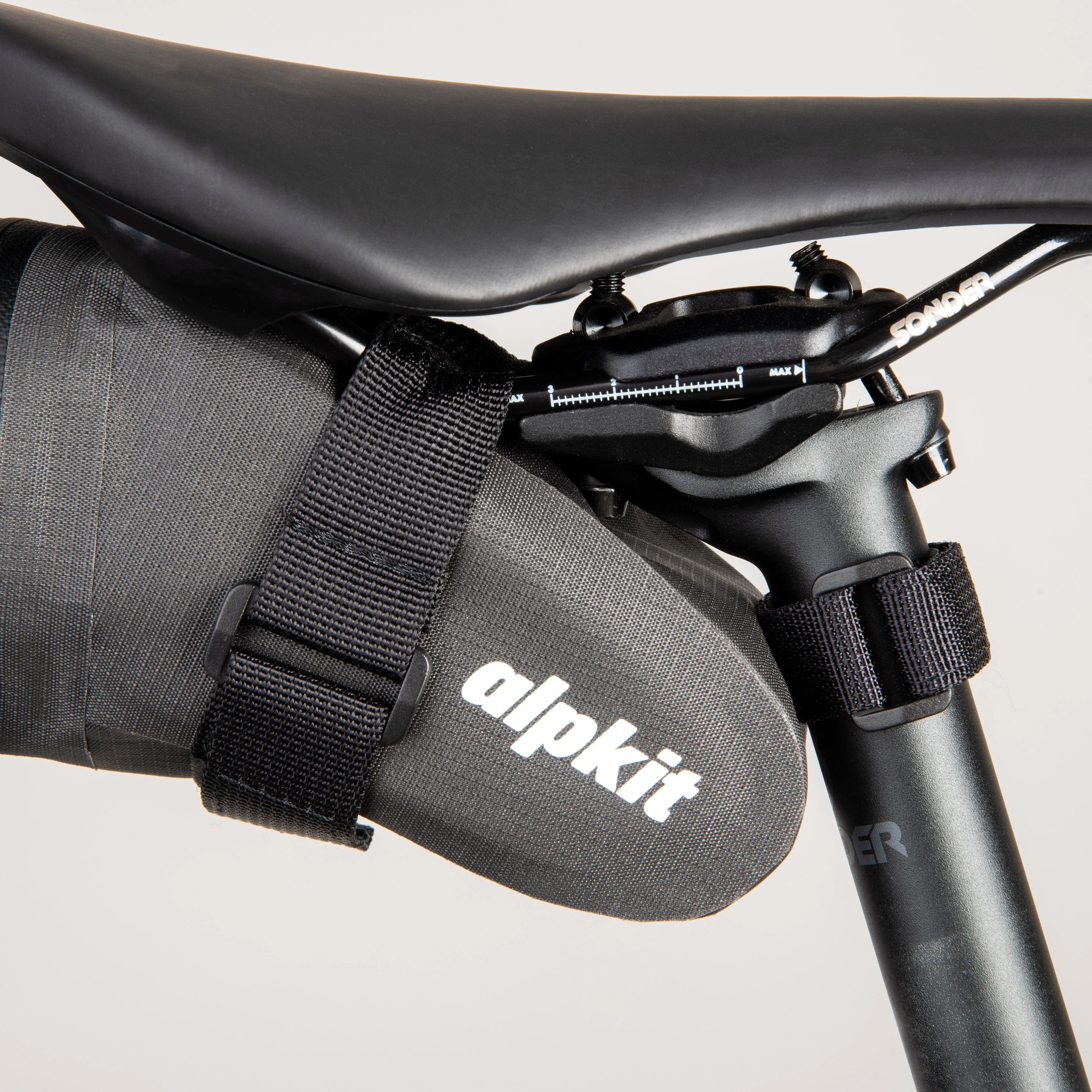 Deluge Seat Pack 0.5L