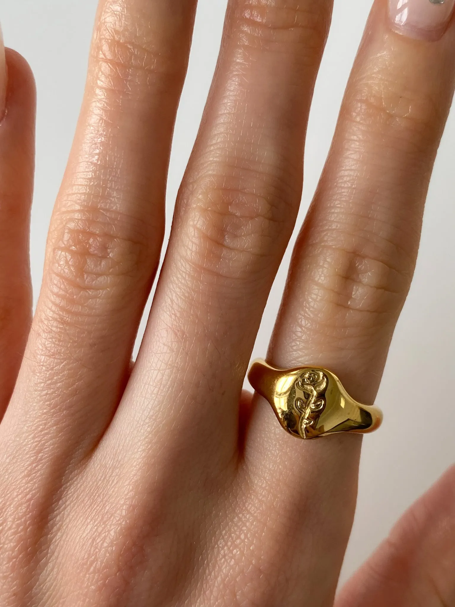 Rosita Signet Ring