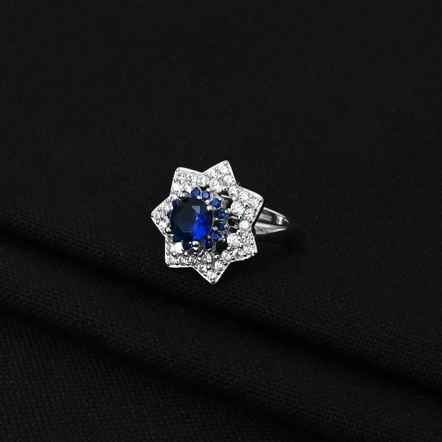 Silver Beautiful Blue Flower Floating Ring