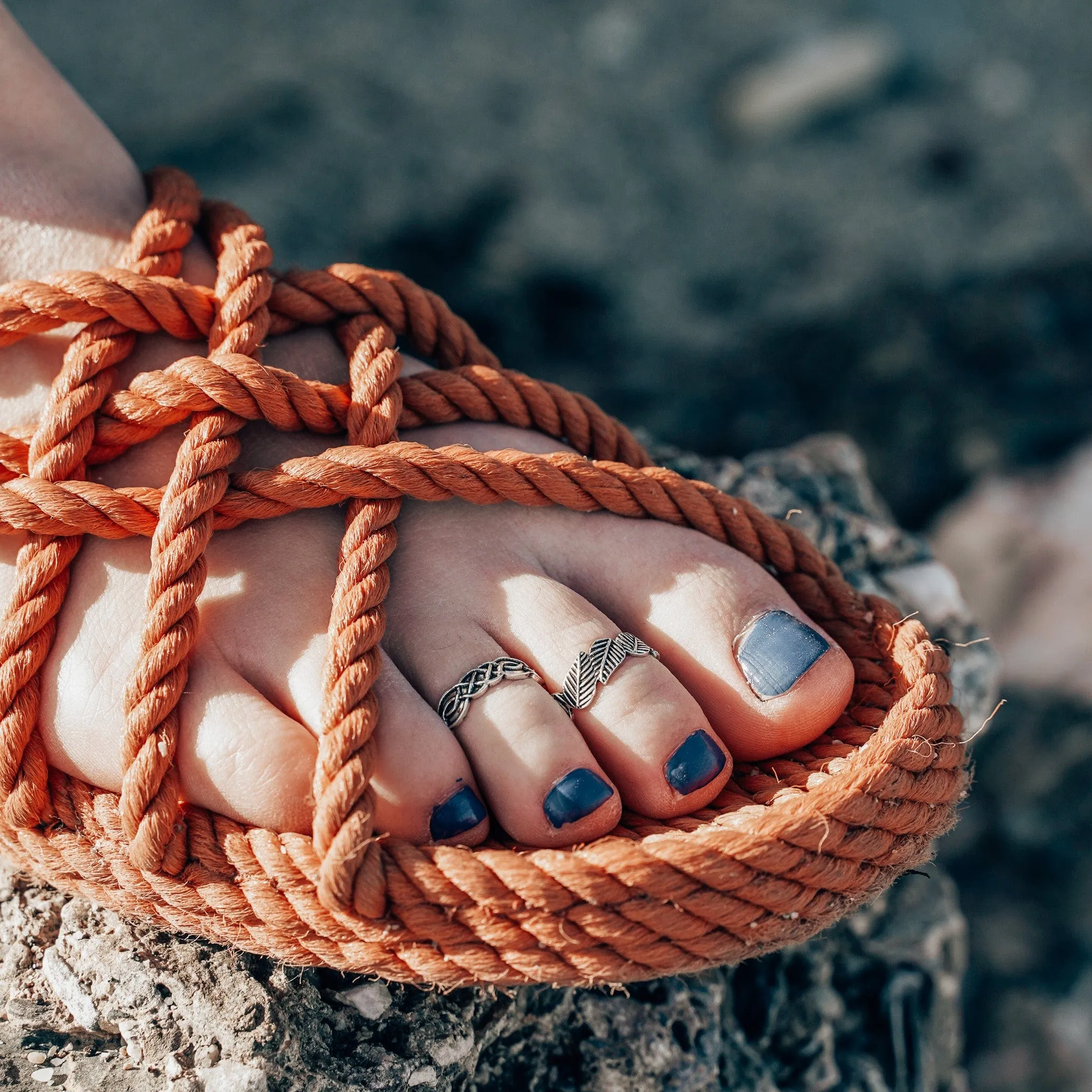 Twist of Fun Toe Ring